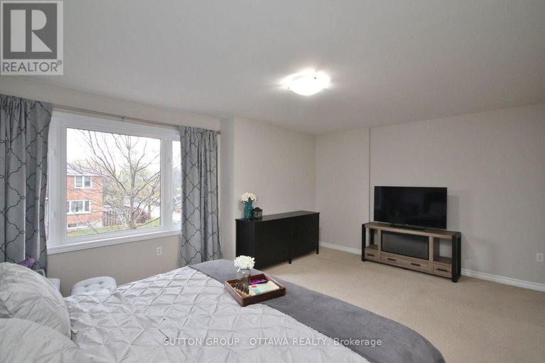 28983773/1267-shillington-avenue/carlington/ottawa/ontario/K1Z8A1_29