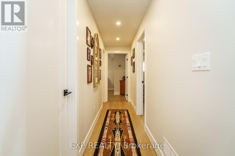 29351437/24-humphries-road/horton-twp/horton/ontario/K7V3Z8_35