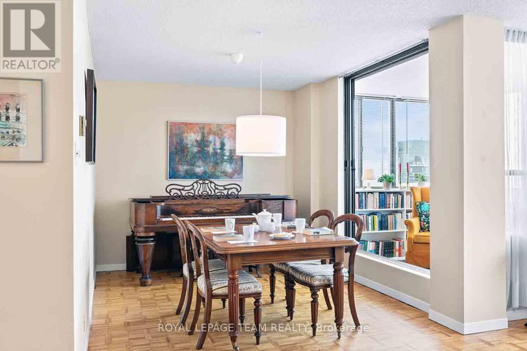28499286/804-40-arthur-street/west-centre-town/ottawa/ontario/K1R7T5_15