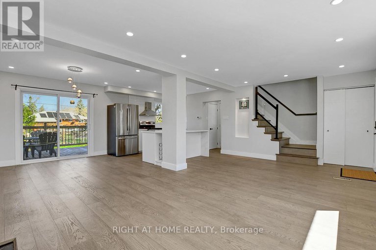 28260455/81-canter-boulevard/meadowlandsst-claire-gardens/ottawa/ontario/K2G2M4_7
