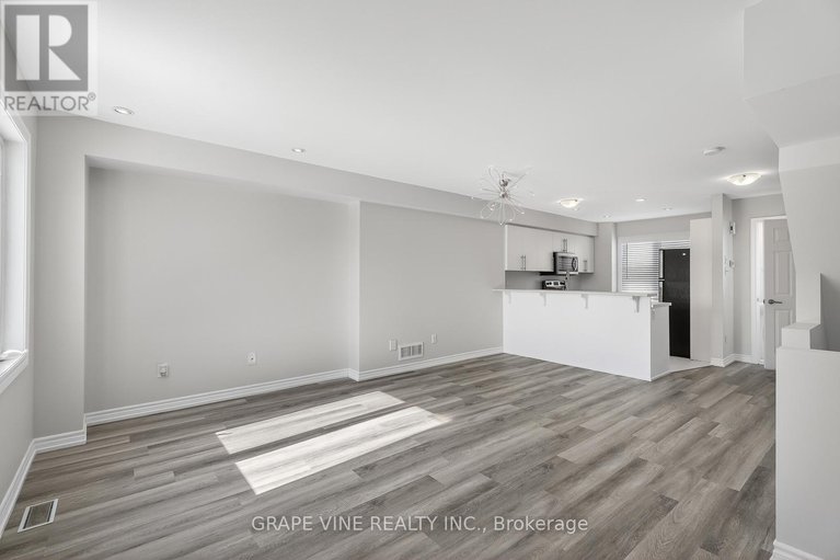 29425305/750-sanibel-private/westcliffe-estates/ottawa/ontario/K2H0A8_8