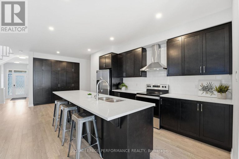 29330579/162-lumen-place/orleans-village/ottawa/ontario/K1W0T1_13