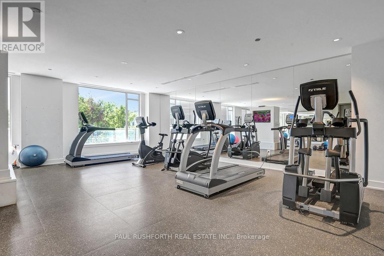 28386159/813-7-marquette-avenue/vanier/ottawa/ontario/K1L8A7_18