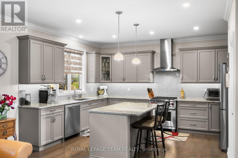 29322931/20-eleanor-drive/long-sault/south-stormont/ontario/K0C1P0_14