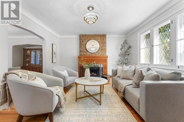 29110534/242-harmer-avenue-s/civic-hospital/ottawa/ontario/K1Y0V6_4