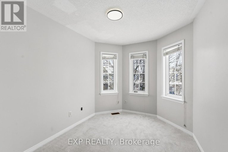 29298389/30-fieldberry-private/stonebridge/ottawa/ontario/K2J5E8_24