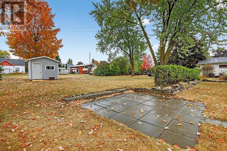 28913720/268-ottawa-street/almonte/mississippi-mills/ontario/K0A1A0_38