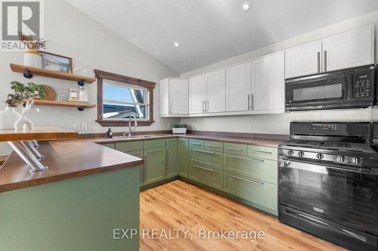 29432292/260-tasse-avenue/renfrew/renfrew/ontario/K7V3W7_18