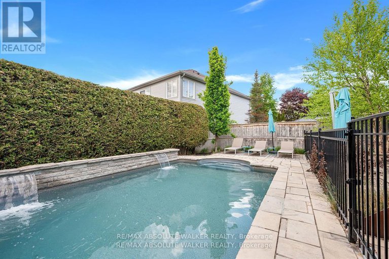 28644323/107-joshua-street/mer-bleuebradley-estatesanderson-park/ottawa/ontario/K1W0A2_36