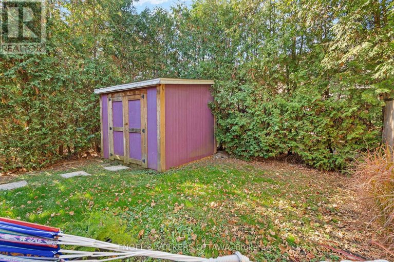 29646084/1540-mimosa-avenue/riverview-park/ottawa/ontario/K1G4C9_30