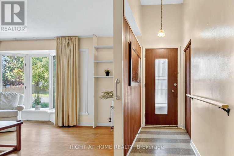 28954336/6-higwood-drive/borden-farmstewart-farmcarleton-heightsparkwood-hills/ottawa/ontario/K2E5K7_3