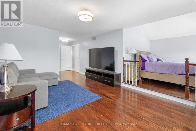 29631798/1421-talcy-crescent/fallingbrookridgemount/ottawa/ontario/K4A3C6_30