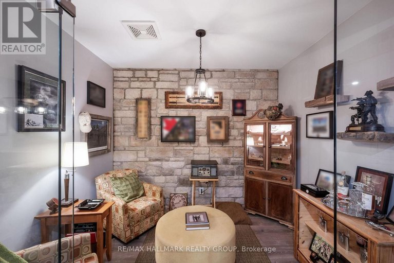 28373662/691-ebbs-bay-road/drummond-n-elmsley-drummond-twp/drummondnorth-elmsley/ontario/K7C0C5_31