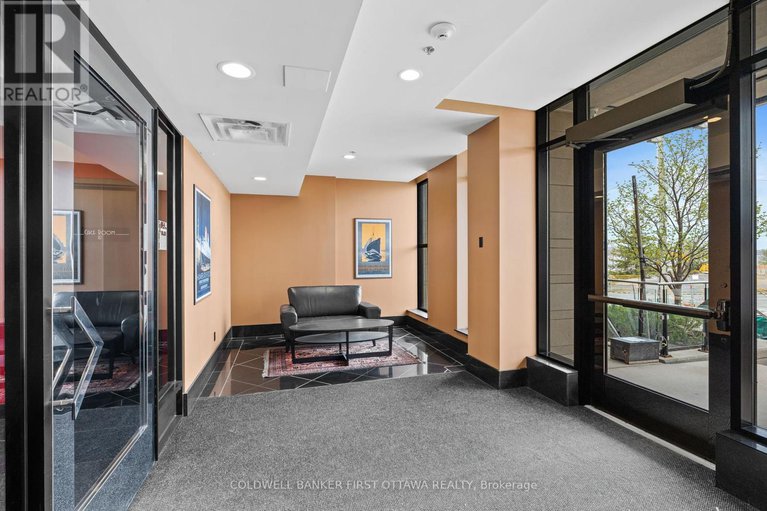 28828282/1006-75-cleary-avenue/woodroffe/ottawa/ontario/K2A1R8_4