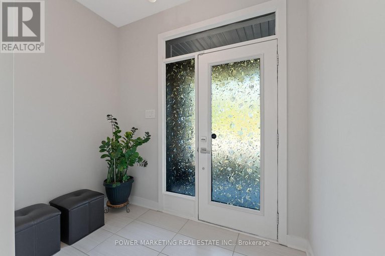 28897906/537-compass-street/mer-bleuebradley-estatesanderson-park/ottawa/ontario/K1W0J1_5
