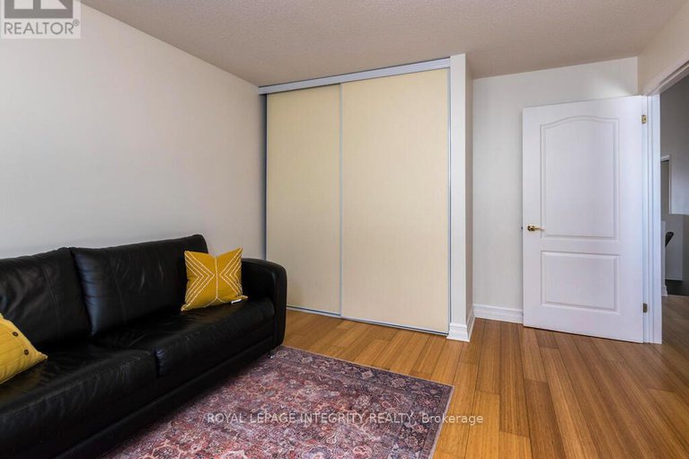 29305023/223-willow-creek-circle/strandherd/ottawa/ontario/K2G7B1_25