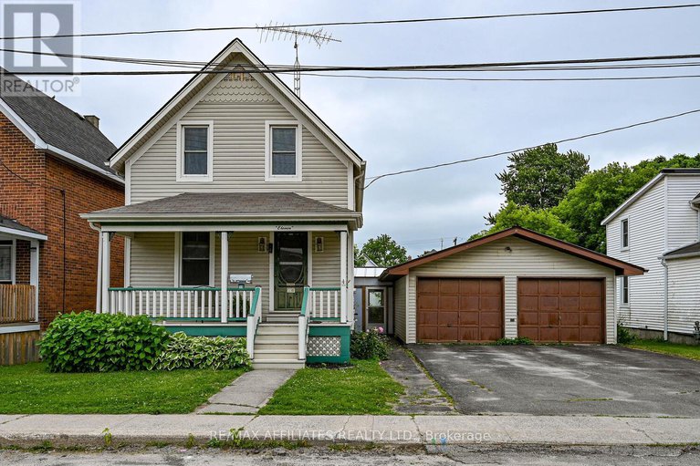 28498244/11-merrick-street/smiths-falls/smiths-falls/ontario/K7A4R2_1