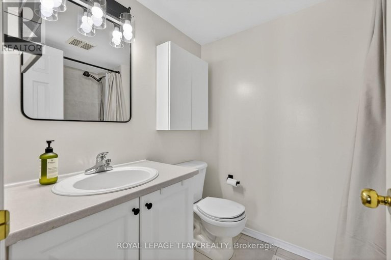 29668383/13-424-hillsboro-private/emerald-meadowstrailwest/ottawa/ontario/K2M3A8_28