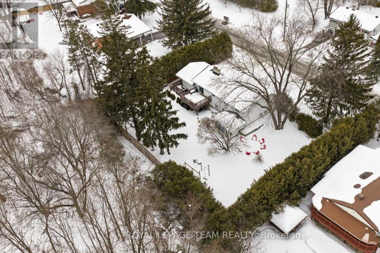 29404237/28-maplehill-way/manotick-village-manotick-estates/ottawa/ontario/K2C3H1_48
