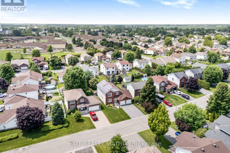 28808575/16-la-citadelle-street/embrun/russell/ontario/K0A1W0_33