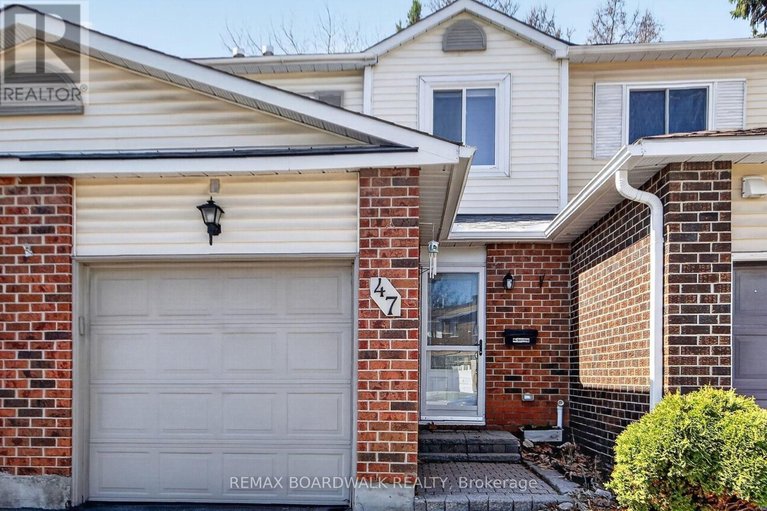 29631192/10-47-sunridge-lane/on-the-green/ottawa/ontario/K2J2N9_1