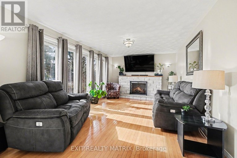 29597745/60-charles-street/north-stormont-finch-twp/north-stormont/ontario/K0A1R0_5