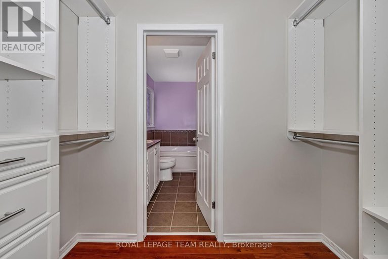 28741870/245-keltie-private/longfields/ottawa/ontario/K2J0A2_21