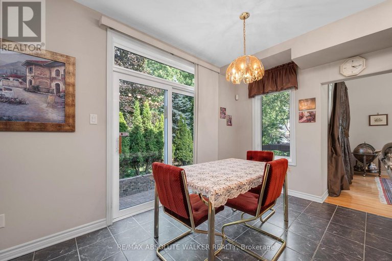 28543376/1867-springridge-drive/springridgeeast-village/ottawa/ontario/K4A4R1_14