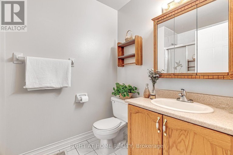 28280070/1179-whiterock-street/carson-grove/ottawa/ontario/K1J1B2_28