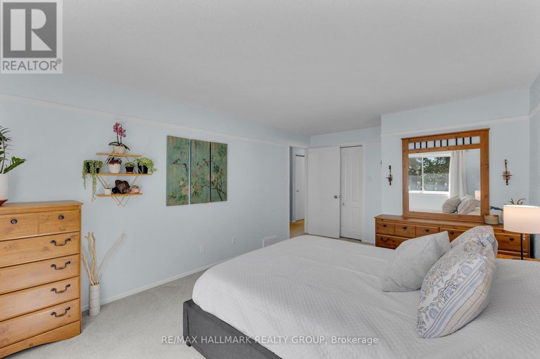 28647617/1162-derable-place/convent-glen-north/ottawa/ontario/K1C5L3_19