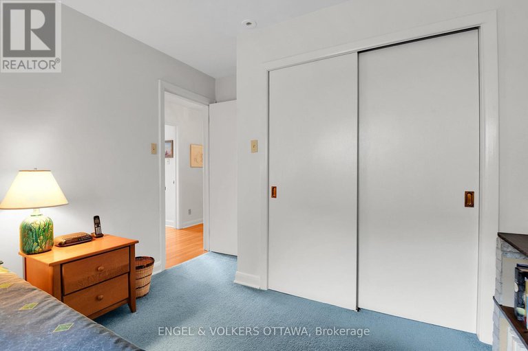 28490167/436-crestview-road/alta-vistafaircrest-heights/ottawa/ontario/K1H5G9_21