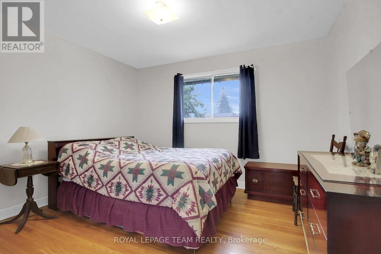 29677931/4-headingly-crescent/manordale/ottawa/ontario/K2G0Y3_24