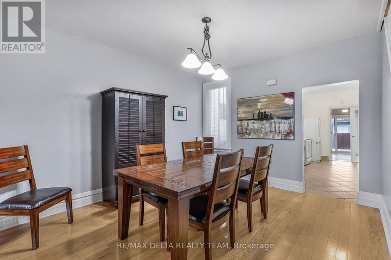 28737271/245-york-street/lower-town/ottawa/ontario/K1N5T9_6