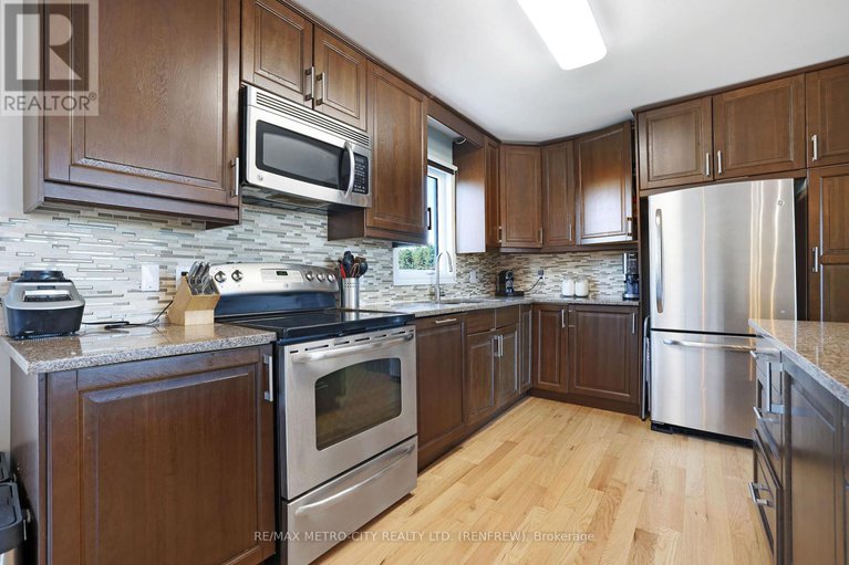 29436499/2431-eady-road/horton-twp/horton/ontario/K7V3Z6_14