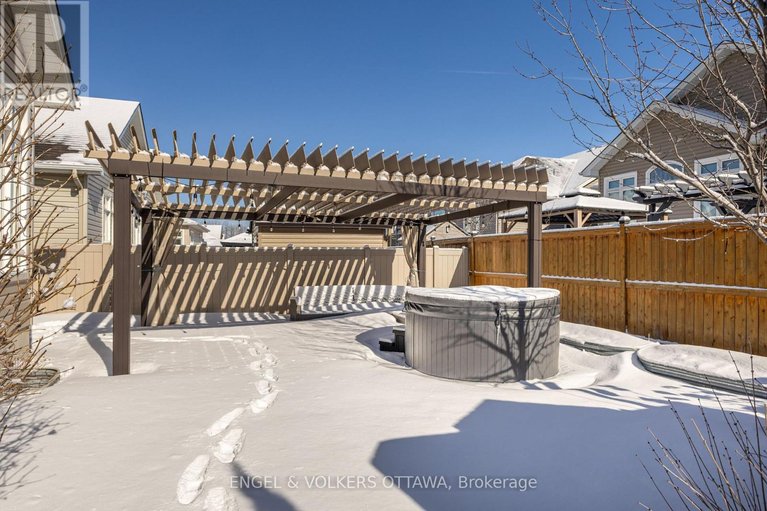 29492071/865-tewin-circle/camelot/ottawa/ontario/K4A1K1_40