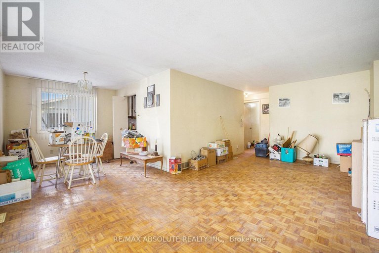 29023589/120-woodfield-drive/tanglewood/ottawa/ontario/K2G0A3_4