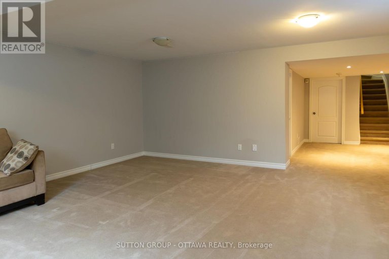 28230051/654-moorpark-avenue/emerald-meadowstrailwest/ottawa/ontario/K2M0H8_31
