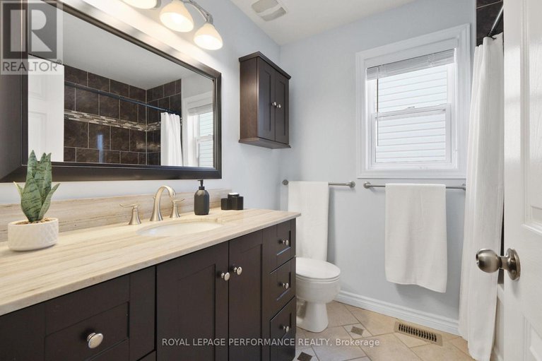 28796895/1038-fieldfair-way/notting-hillsummerside/ottawa/ontario/K4A0E2_34