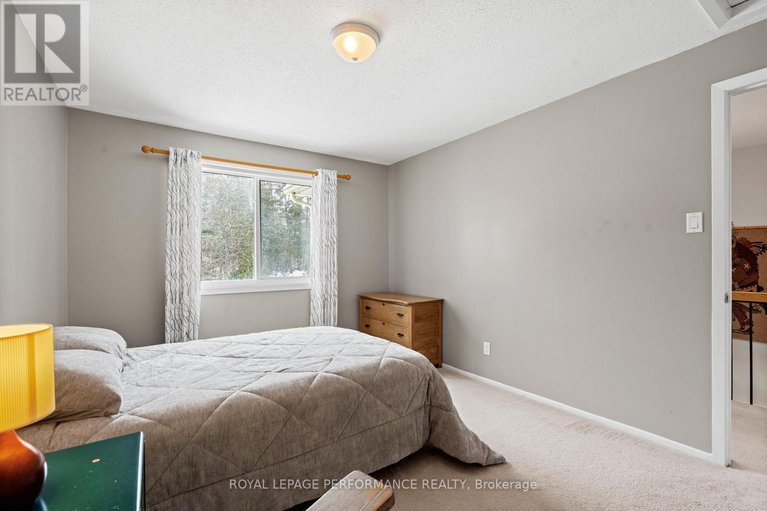 29253974/39-1140-forets-avenue/convent-glen-north/ottawa/ontario/K1C5K7_24