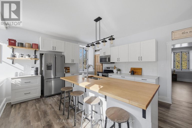 29433673/2090-beach-road/north-grenville-twp-kemptville-south/north-grenville/ontario/K0G1S0_14