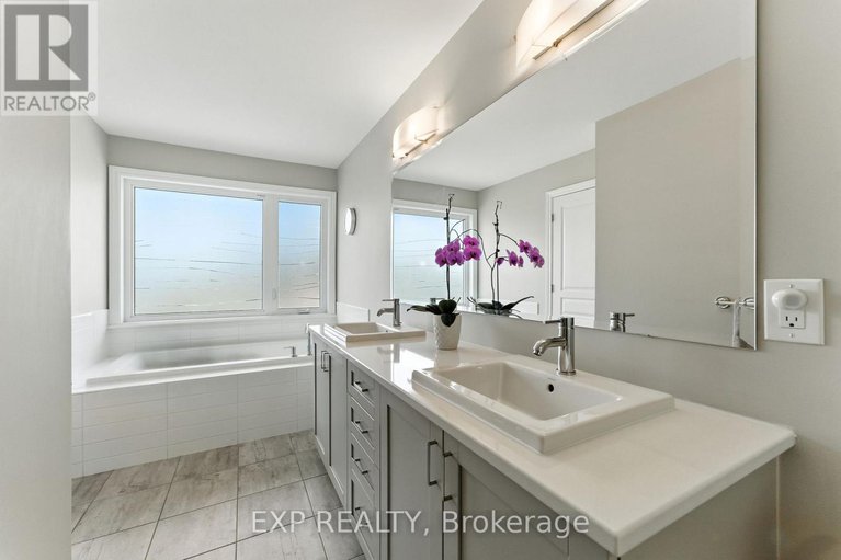 28825535/68-palfrey-way/emerald-meadowstrailwest/ottawa/ontario/K2V0B4_31