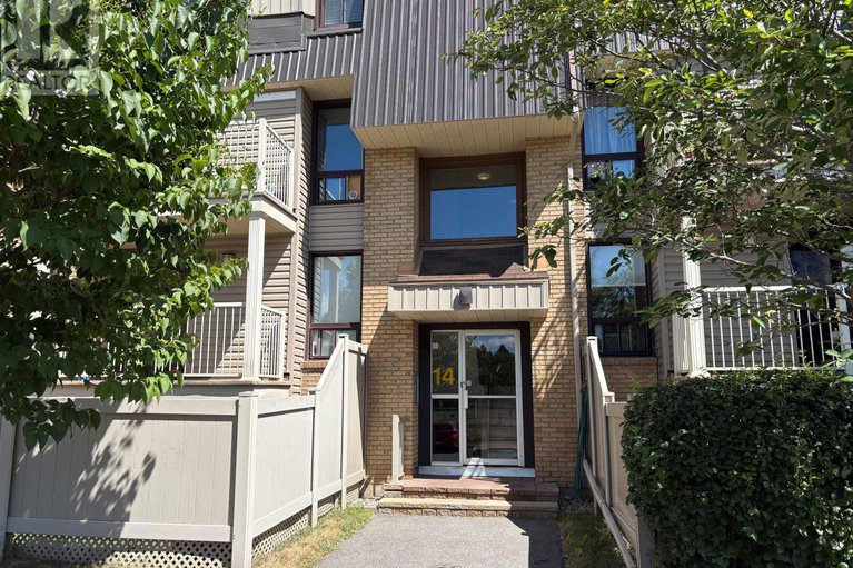28778246/4-14-sweetbriar-circle/pheasant-run/ottawa/ontario/K2J2K4_1