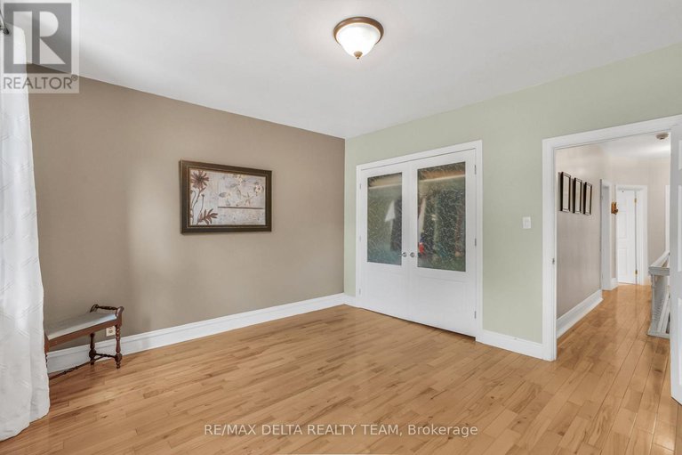 28737271/245-york-street/lower-town/ottawa/ontario/K1N5T9_21