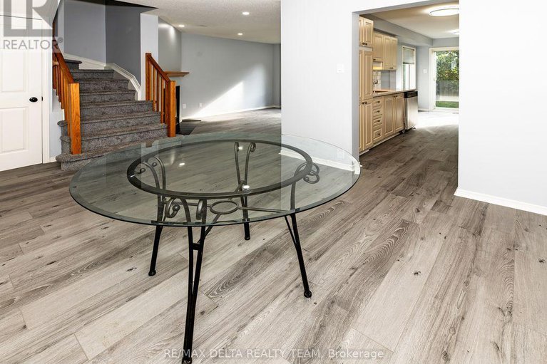 28899711/297-stoneway-drive/barrhaven-east/ottawa/ontario/K2G6E5_8