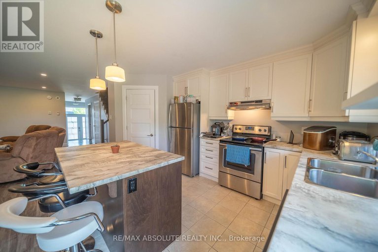 28473731/287-belfort-street/embrun/russell/ontario/K0A1W0_11
