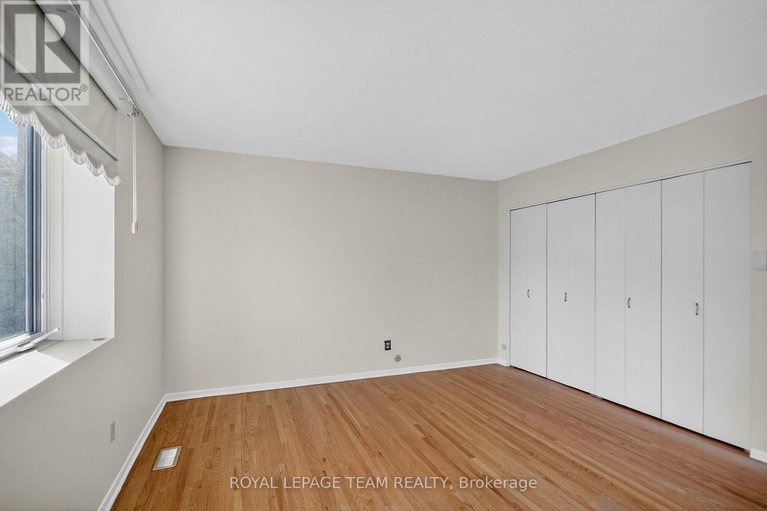28961785/1900-southampton-court/braemar-park/ottawa/ontario/K2C0W3_20