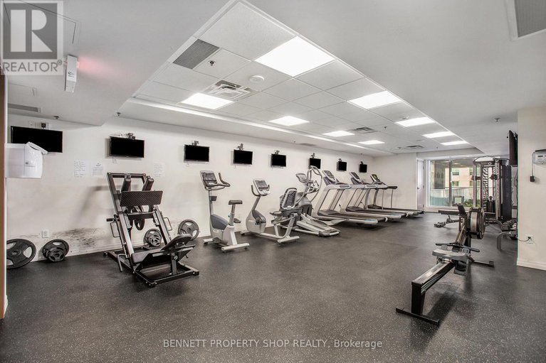 28184809/807-242-rideau-street/sandy-hill/ottawa/ontario/K1N0B7_13