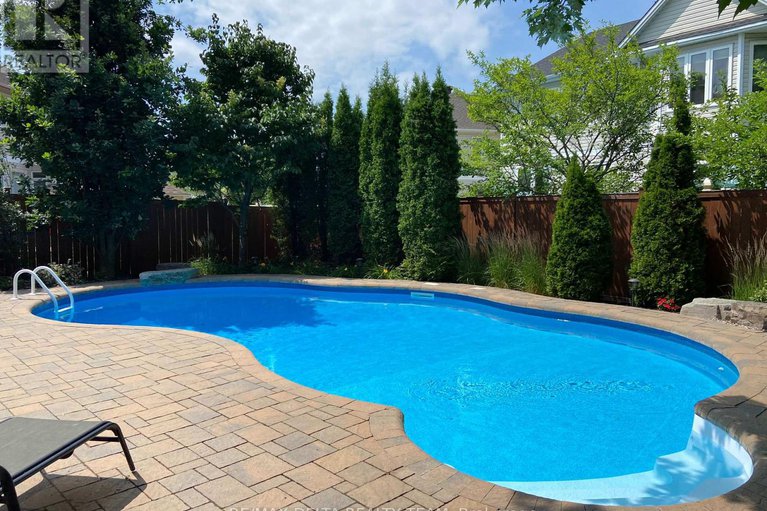 29374830/2224-merlot-way/springridgeeast-village/ottawa/ontario/K4A4S2_40