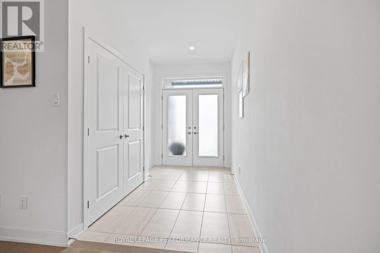 28628101/612-kenabeek-terrace/riverside-southgloucester-glen/ottawa/ontario/K4M0M2_3