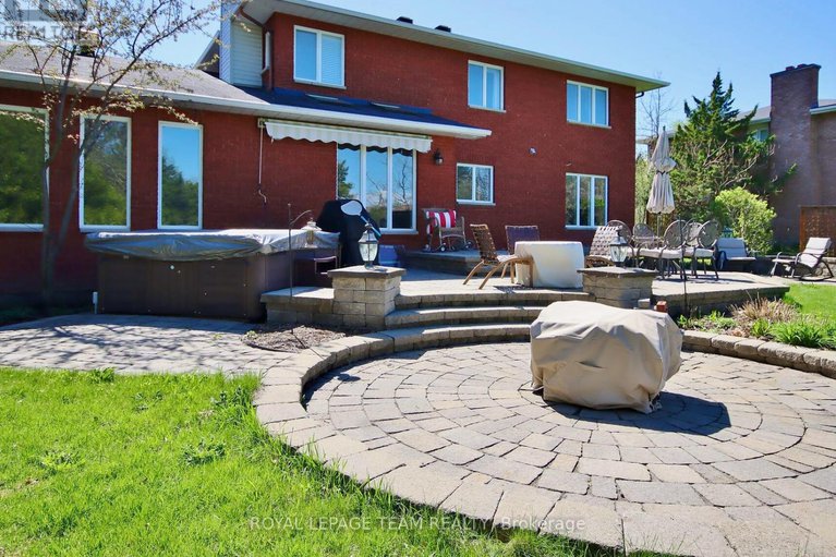 29069392/1105-cindy-hill-crescent/manotick-long-island-nicholls-island/ottawa/ontario/K4M1E8_43